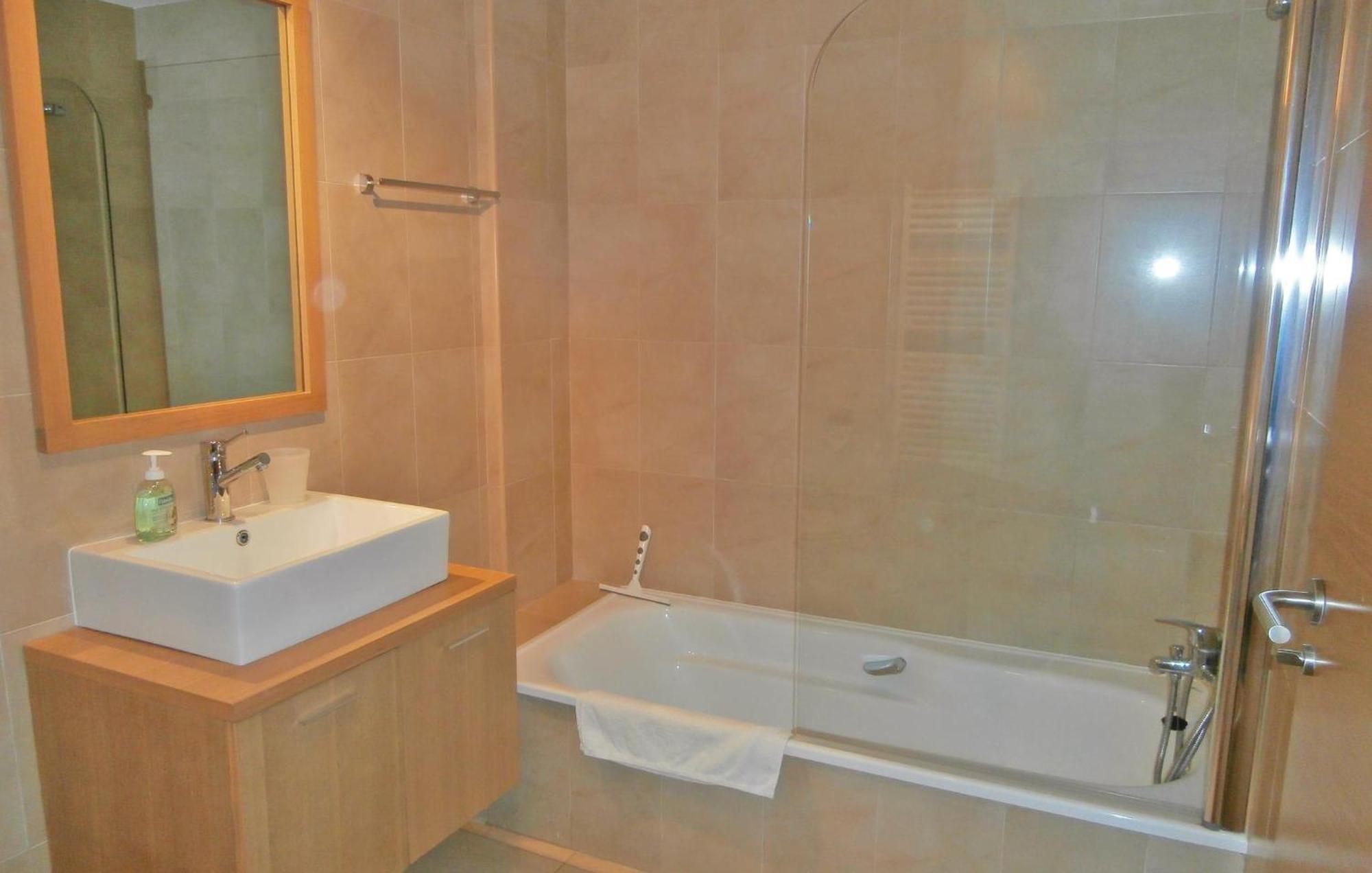 2 Bedroom Beautiful Apartment In Sucina Εξωτερικό φωτογραφία
