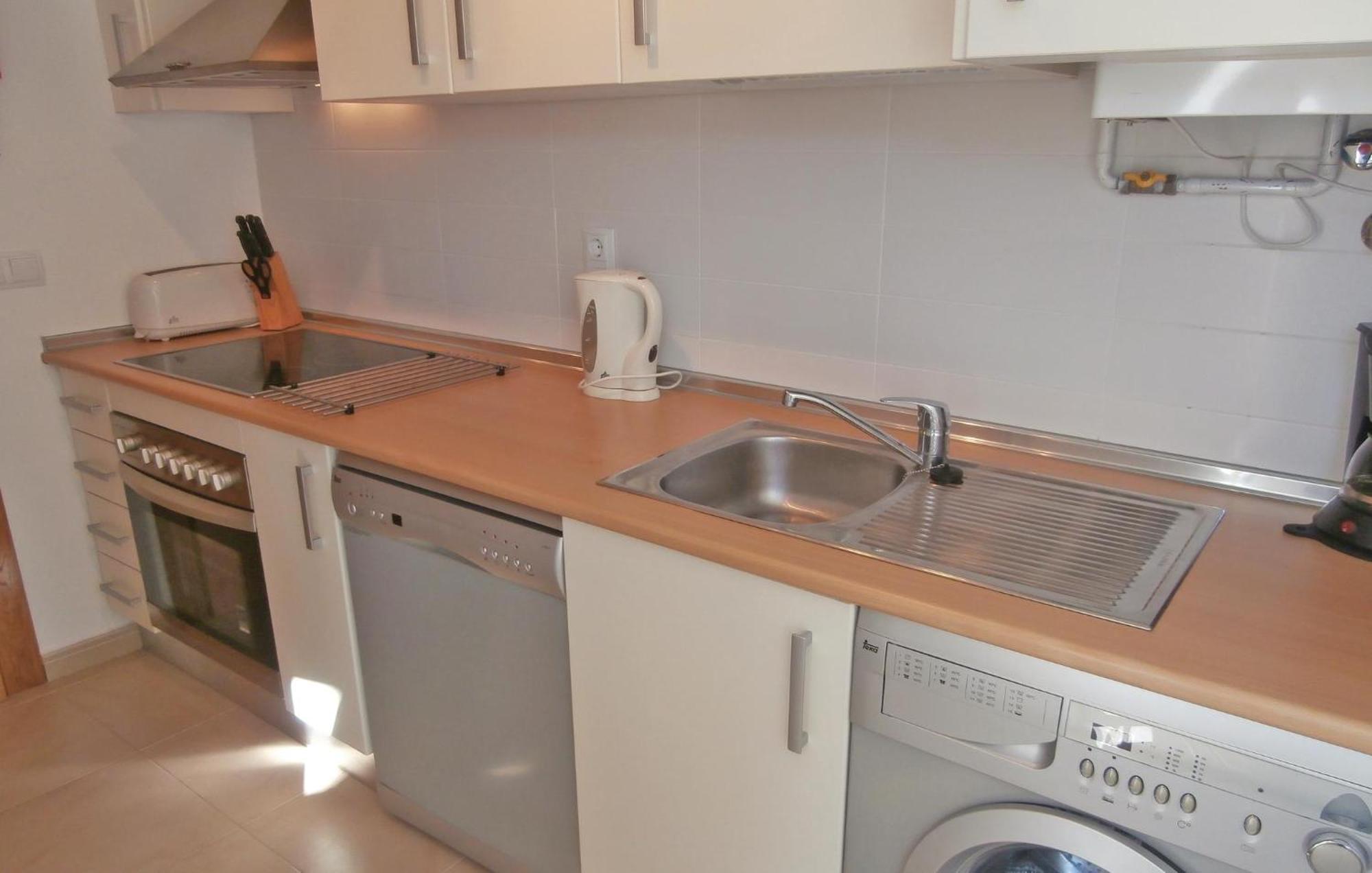 2 Bedroom Beautiful Apartment In Sucina Εξωτερικό φωτογραφία