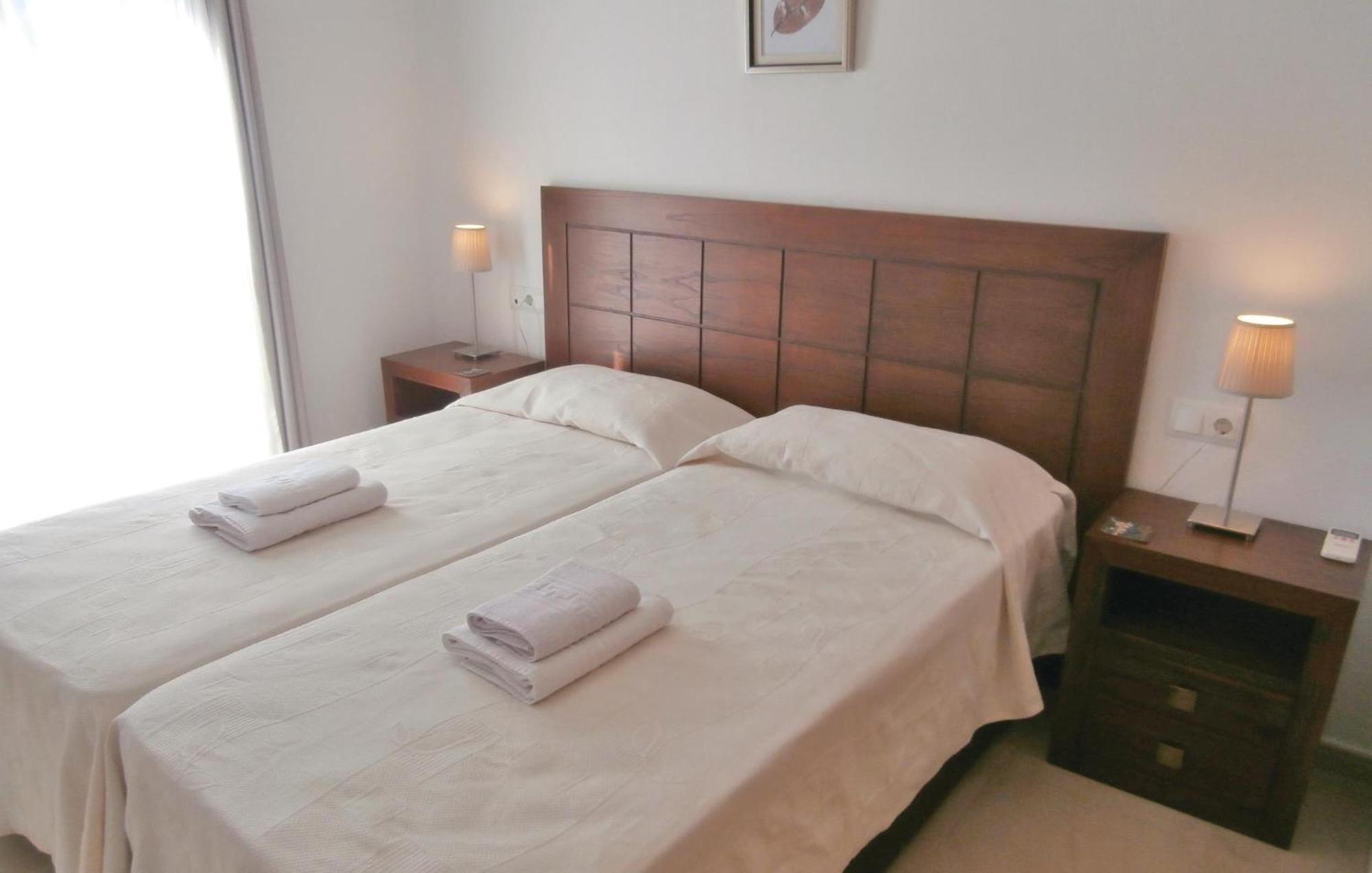 2 Bedroom Beautiful Apartment In Sucina Εξωτερικό φωτογραφία